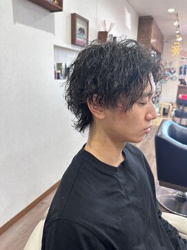 コジック ヘアアンドアイ(Cogic hair & eye) メンズパーマ 20代30代波まきパーマミディアムスタイル