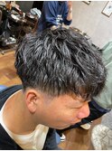 メンズ ビジネス黒髪短髪×清潔感ツーブロック/ダウンパーマ