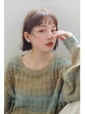 くびレイヤーカットエモージュ切りっぱなしボブ