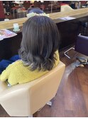アッシュグレージュ