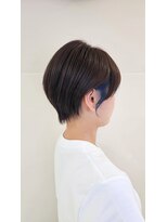 アッシュ 二俣川南口店(Ash)&nbsp;20代30代40代/イヤリングカラーネイビー/マッシュショート