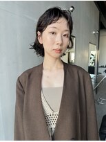 シアター(CIARTOR)&nbsp;オン眉ベビーバングが可愛い！ウルフパーマスタイル