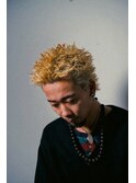 金髪ショート