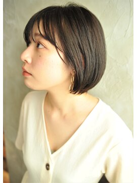 カフネ(CAFUNE) 透きとおる質感丸みショートボブ