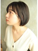 透きとおる質感丸みショートボブ