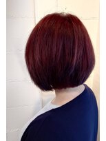 パリスパート2&nbsp;毛先 暗め グラデーション カラー ボブ ヘアスタイル