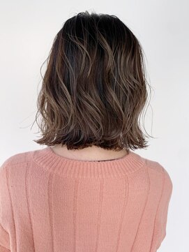 アイティー バイ アルバム 中野店(IT by ALBUM) 大人シャドールーツ_ホワイトグレージュネビージュ_ba382011