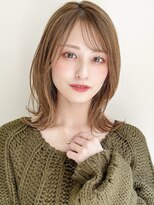 リヤン 表参道(lyann)&nbsp;薄めバング大人可愛いネビージュ小顔こなれミディ小顔カット