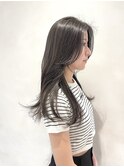 扱いやすいくびれヘア"グレージュカラー"