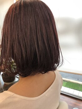 トイロ 東貝塚店(to-iro)の写真/【東貝塚駅徒歩約2分】繰り返し染めるからこそ髪に優しいものを。年齢による髪のお悩みにもお応えします。
