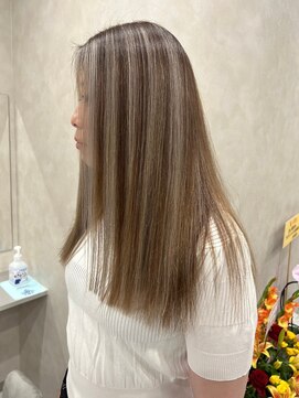 キング 枚方店(K!ng) ハイライトカラーミルクティーベージュケアブリーチダブルカラー