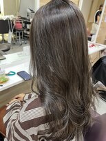 アヴァンス 江坂店(AVANCE.)&nbsp;細めハイライトカラー