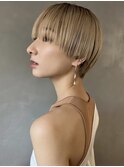 マッシュショート×ハイトーンベージュ