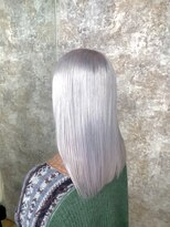 ゴリラビスケッツ(GORILLA BISCUITS)&nbsp;ホワイトシルバー/ケアブリーチ/ダブルカラー