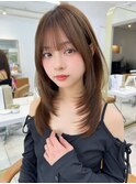 ぱっつん前髪フェミニンロングレイヤーロングレイヤーカット