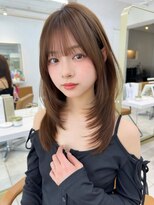レイリー 原宿 表参道(Rayreee)&nbsp;ぱっつん前髪フェミニンロングレイヤーロングレイヤーカット
