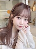 ラベンダーグレージュロングおくれ毛ミディアムぱっつん前髪ロブ
