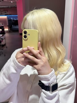 ダズリングディア(Dazzling Deer) ブロンド/抜きっぱなしブロンド/ホワイトブロンド/髪質改善