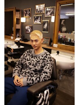 スター(STAR) アップバング風束感/ショートツーブロック/オシャレ感/メンズ