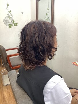 ウルフ系パーマヘア