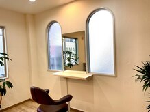 白髪や広がりも一人で丁寧に対応