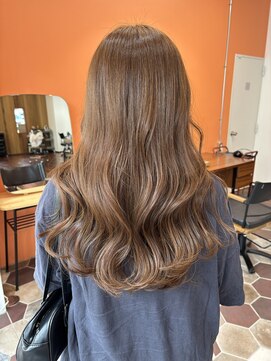 ベージュカラー