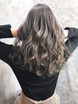 リアンバイアリュール(Lian by Allure)&nbsp;《Lian by Allure》畠山　貴子　ベージュ、アッシュカラー