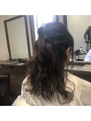 パーマでヘアアレンジも楽ちんに！！