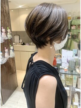 オブ ヘアー 自由が丘 ウエスト(Of HAIR WEST) ショートヘア/アッシュオリーブ/アースカラー