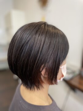 ヘアアトリエ シャイニィ(hair atelier Shiny) 大人ショートボブ