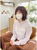 外ハネミディアム。ボルドーブラウン。