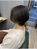 イヤリングカラー×ショートカット