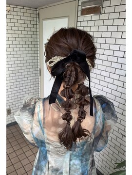 フェリーチェ(Felice) ツインポニー　編みおろし　ポニーテール　ベロアリボン