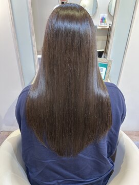 アンド ラ ブランシュ(&.La Blanche) 黒髪カタログ/グレーベージュ/レイヤーロング/アッシュカラー