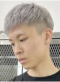ホワイトシルバー[新宿駅/イメチェン/ハッシュカット]