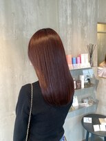 トテ(tote.)&nbsp;ブリーチなし透明感ボルドー艶髪レッドブラウンセミロング