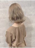 ミルクティーベージュ