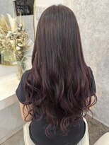 ラビス(Lovis)&nbsp;黒髪カタログ/ボブルフ/ネビージュ/小顔に見せるヘア/ワンレン