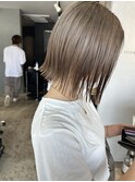 ぷちゅん/グレージュ/切りっぱなしボブ/ぱっつんボブ
