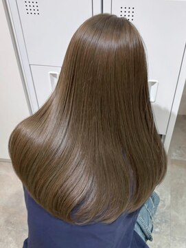 エル バイ アンキシム(elu by AHNKISM) 【韓国ヘア】レイヤーカット顔まわりブリーチなしベージュカラー