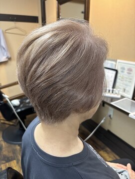 コネクト(Connect) ショートグラデーションボブ白髪ぼかし