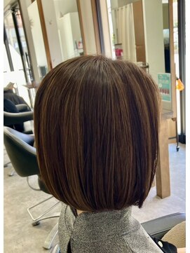 アンジュールヘアーワークス(1//jour hairworks) 白髪ぼかしハイライト&脱白髪カラーのリタッチメンテナンス