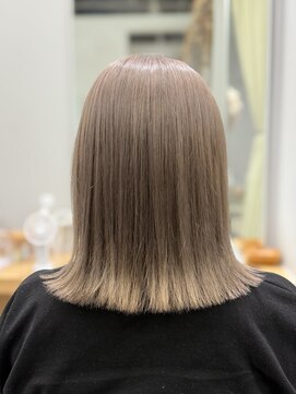 アヴァンス 京橋店(AVANCE) 透け感のあるミルクティーベージュ♪