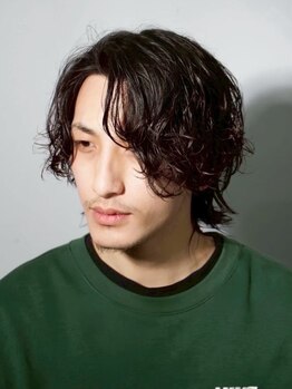 ヒロギンザ 難波店(HIRO GINZA)の写真/【国内外43店舗/個室】パーマならHIRO GINZA BARBER SHOP*貴方に似合うをご提案*[難波/難波駅]