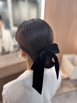アマル(AMARU) シニヨン