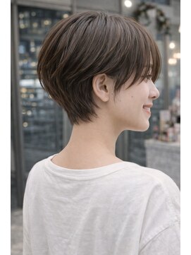 大人女性のためのくびれショート」