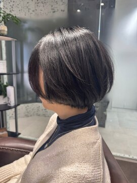 ポノ(Pono) 襟足スッキリショートボブ