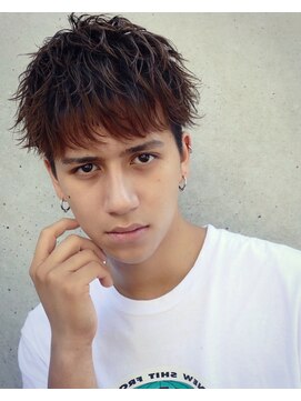 フィフス(fifth) ショートレイヤー ツーブロック くせ毛風パーマ アップバング 13