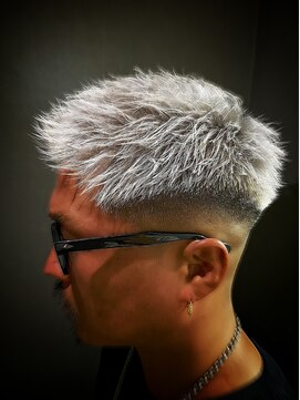 メンズ ラピス(Men's Lapis) フェードTHAホワイトカラー