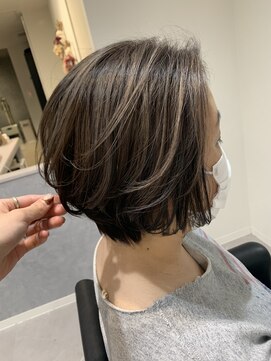 ガーベラ(gerbera) ハイライトベージュ/ショートstyle